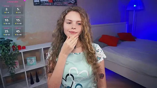 RayaNenlia online show from 02.10.25