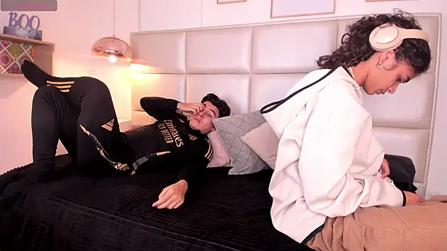 ZukyXYakihiro89 online show from 02.04.25