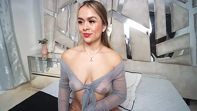 Snapshot of Natalyefoster chatting on 12.26.24 Natalyefoster online show from 12.26.24