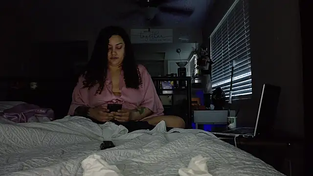 honeeyyy pot online show from 10.11.25