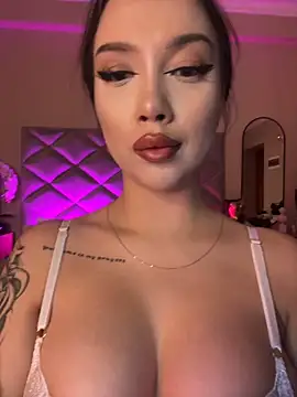 BamBam XO online show from 02.08.25