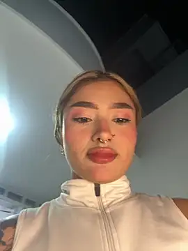 Arianavillada online show from 09.28.25