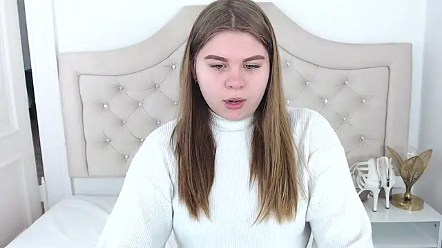 Snapshot of AbbyPleasure chatting on 12.13.24 AbbyPleasure online show from 12.13.24