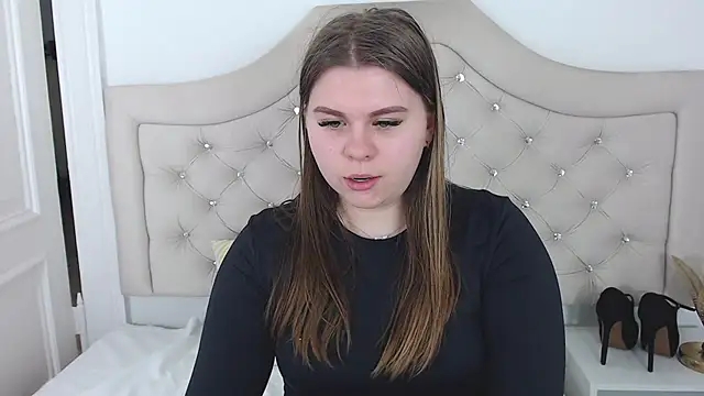 Snapshot of AbbyPleasure chatting on 12.23.24 AbbyPleasure online show from 12.23.24