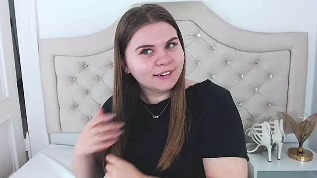 Snapshot of AbbyPleasure chatting on 01.13.25 AbbyPleasure online show from 01.13.25