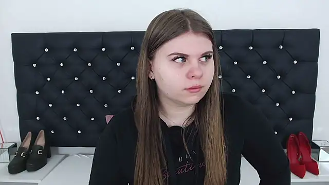 Snapshot of AbbyPleasure chatting on 02.18.25 AbbyPleasure online show from 02.18.25