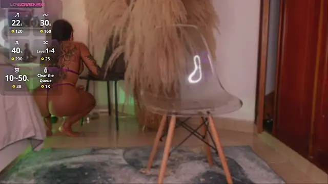 niiaa1 online show from 10.11.25