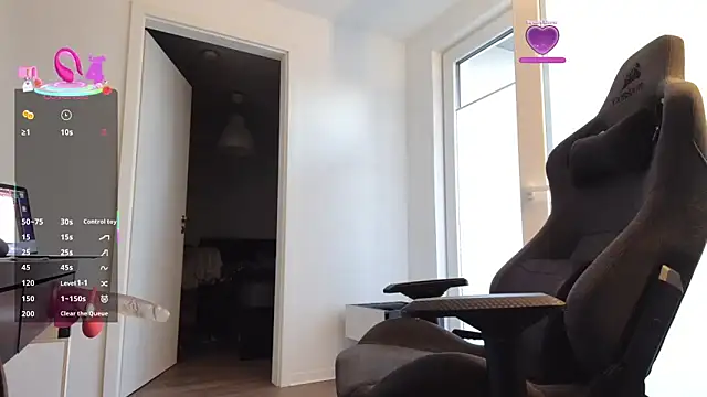 Snapshot of Hot_ToyBoy6974 chatting on 04.26.26 Hot ToyBoy6974 online show from 04.26.26