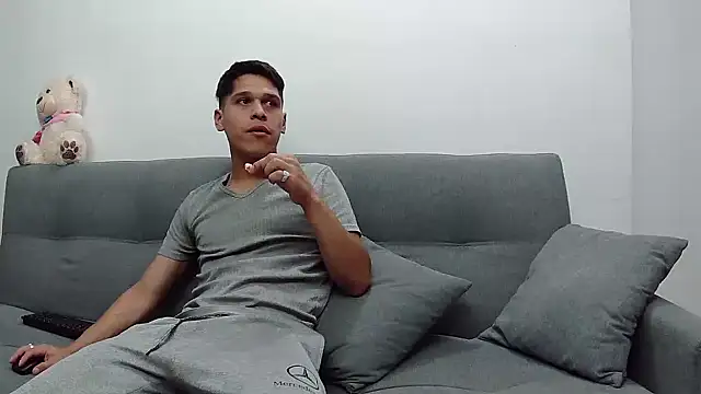 Snapshot of Katalleya_jyj chatting on 01.23.25 Katalleya jyj online show from 01.23.25