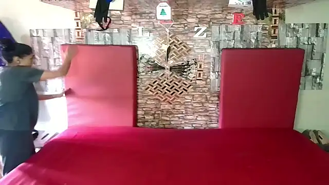 Indian Blaze00 online show from 11.17.25