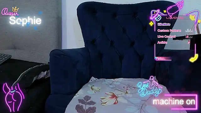 Snapshot of Sophiehuntress chatting on 02.17.26 Sophiehuntress online show from 02.17.26