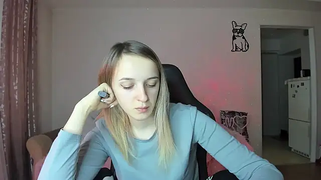 Snapshot of RouseReed chatting on 02.04.26 RouseReed online show from 02.04.26