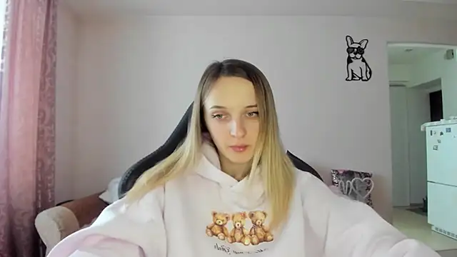 Snapshot of RouseReed chatting on 02.10.26 RouseReed online show from 02.10.26