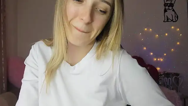 Snapshot of RouseReed chatting on 02.16.26 RouseReed online show from 02.16.26