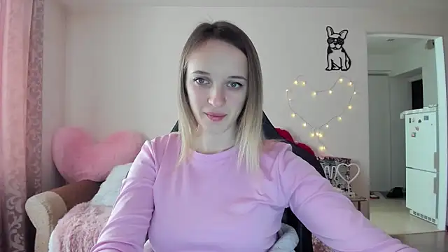 Snapshot of RouseReed chatting on 02.22.26 RouseReed online show from 02.22.26