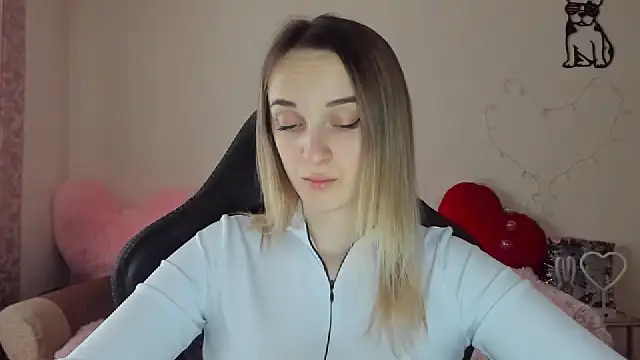 Snapshot of RouseReed chatting on 02.24.26 RouseReed online show from 02.24.26