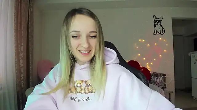 Snapshot of RouseReed chatting on 02.26.26 RouseReed online show from 02.26.26