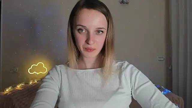 Snapshot of RouseReed chatting on 03.05.26 RouseReed online show from 03.05.26