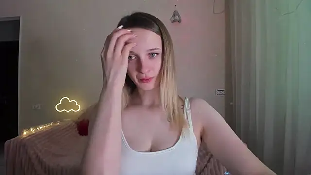 Snapshot of RouseReed chatting on 03.06.26 RouseReed online show from 03.06.26