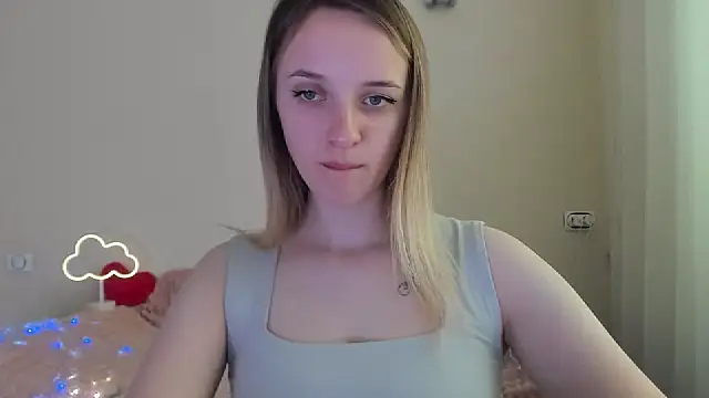 Snapshot of RouseReed chatting on 03.07.26 RouseReed online show from 03.07.26