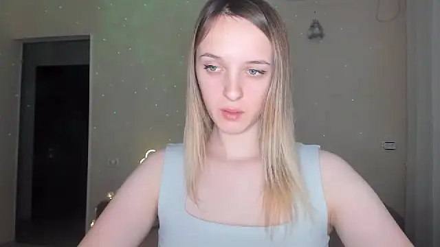 Snapshot of RouseReed chatting on 03.07.26 RouseReed online show from 03.07.26