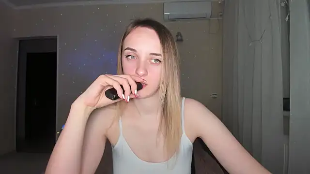 Snapshot of RouseReed chatting on 03.11.26 RouseReed online show from 03.11.26