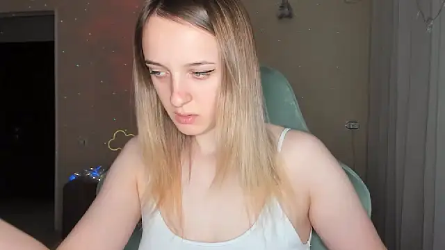 Snapshot of RouseReed chatting on 03.19.26 RouseReed online show from 03.19.26