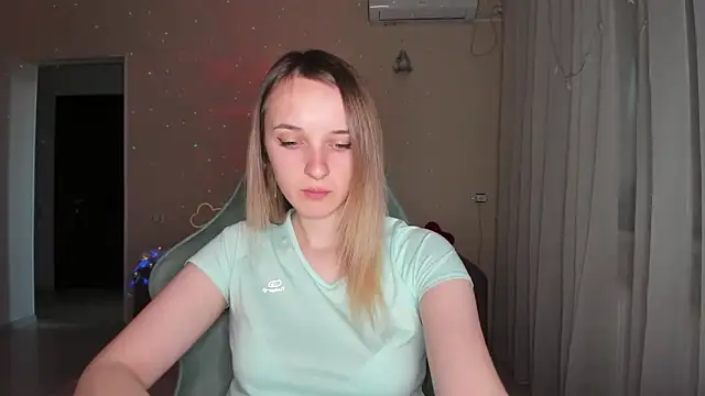 Snapshot of RouseReed chatting on 03.20.26 RouseReed online show from 03.20.26