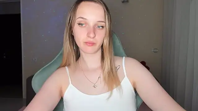 Snapshot of RouseReed chatting on 03.29.26 RouseReed online show from 03.29.26