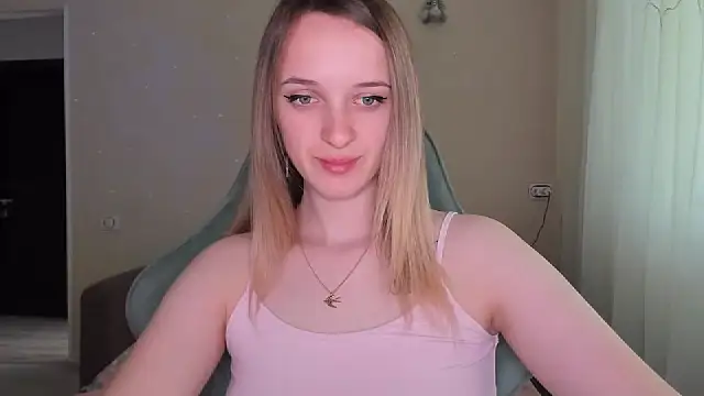 Snapshot of RouseReed chatting on 03.30.26 RouseReed online show from 03.30.26