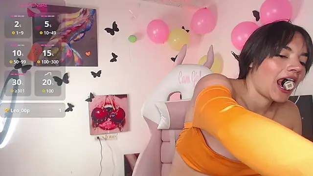 Snapshot of _serendepia_ chatting on 12.10.24 serendepia online show from 12.10.24