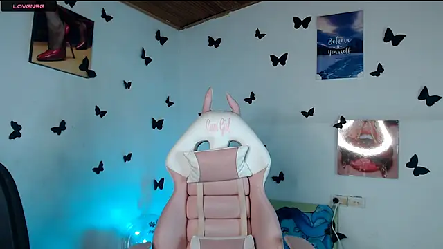 Snapshot of _serendepia_ chatting on 02.13.25 serendepia online show from 02.13.25