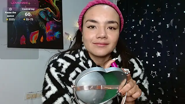 Snapshot of _serendepia_ chatting on 11.24.25 serendepia online show from 11.24.25