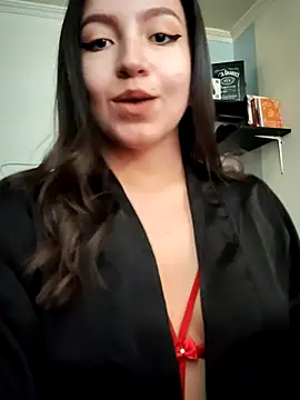 Snapshot of Paudelatorre chatting on 01.28.25 Paudelatorre online show from 01.28.25