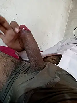 Snapshot of Pussy_lover_33 chatting on 02.15.25 Pussy lover 33 online show from 02.15.25