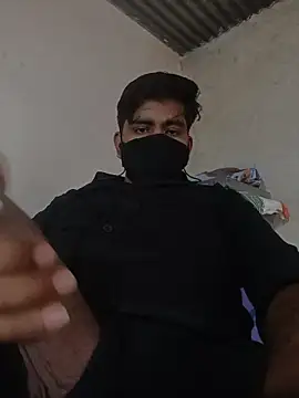 Snapshot of Pussy_lover_33 chatting on 10.29.25 Pussy lover 33 online show from 10.29.25