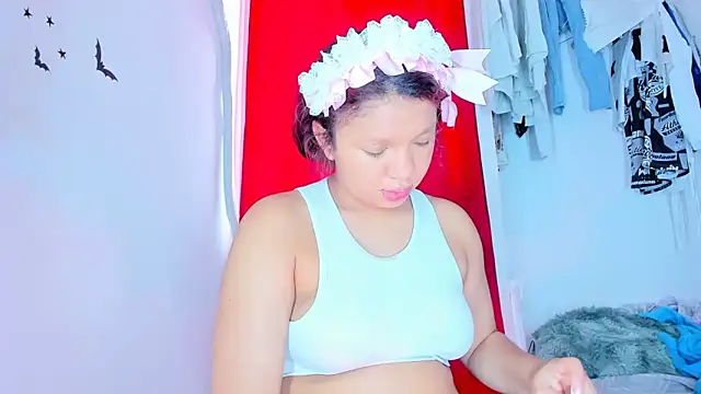 Emily Coper18 online show from 11.28.25