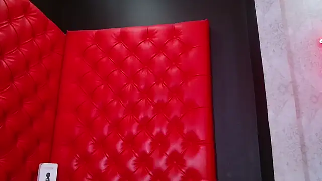 CrystalBrooke3x online show from 02.10.26