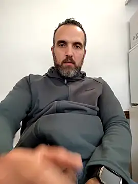 Snapshot of leon3875 chatting on 12.22.25 leon3875 online show from 12.22.25