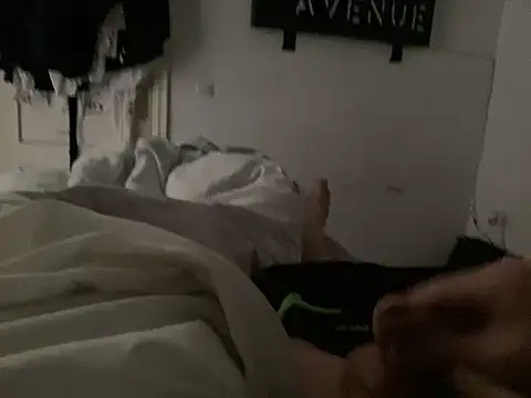 Snapshot of Bossinmidd12 chatting on 03.08.25 Bossinmidd12 online show from 03.08.25