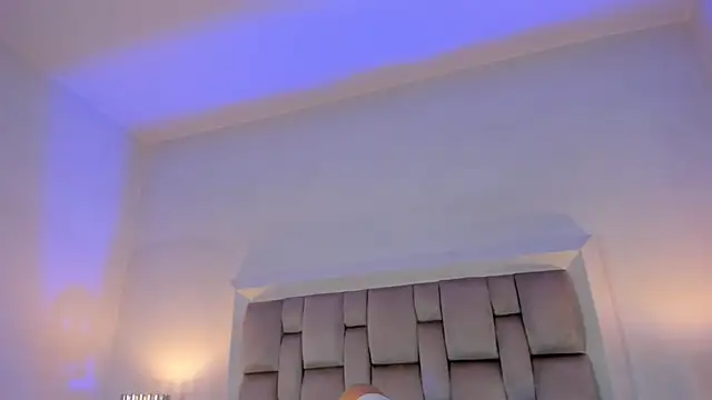 Snapshot of Mara_Betancurt chatting on 12.13.24 Mara Betancurt online show from 12.13.24