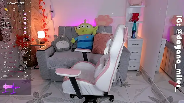 Snapshot of _dayana_miler chatting on 01.15.25 dayana miler online show from 01.15.25