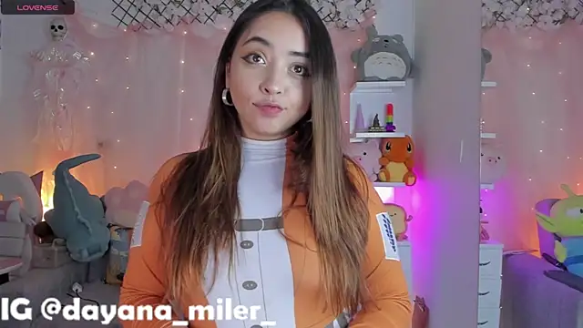 Snapshot of _dayana_miler chatting on 11.06.25 dayana miler online show from 11.06.25