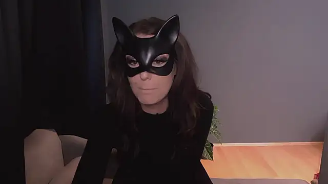 Snapshot of Saintrebella chatting on 01.12.26 Saintrebella online show from 01.12.26