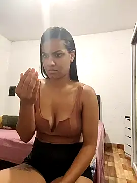 Bella Anjoss online show from 01.15.25