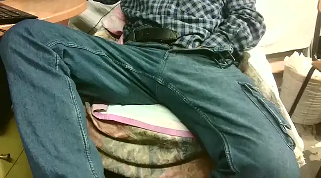 Giulio35 Pika online show from 02.16.25