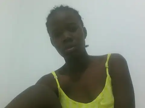 Snapshot of hey_its_andreana chatting on 05.11.26 hey its andreana online show from 05.11.26