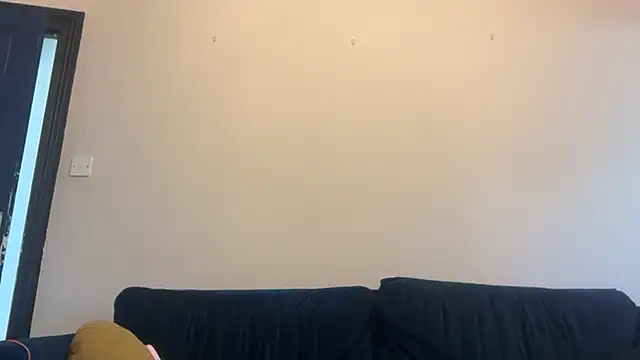 Snapshot of AshleyCox chatting on 05.17.26 AshleyCox online show from 05.17.26