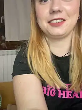 Snapshot of chloetarducci chatting on 01.14.25 chloetarducci online show from 01.14.25