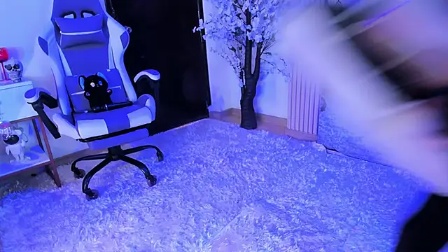 Snapshot of zephirahabney chatting on 02.23.25 zephirahabney online show from 02.23.25